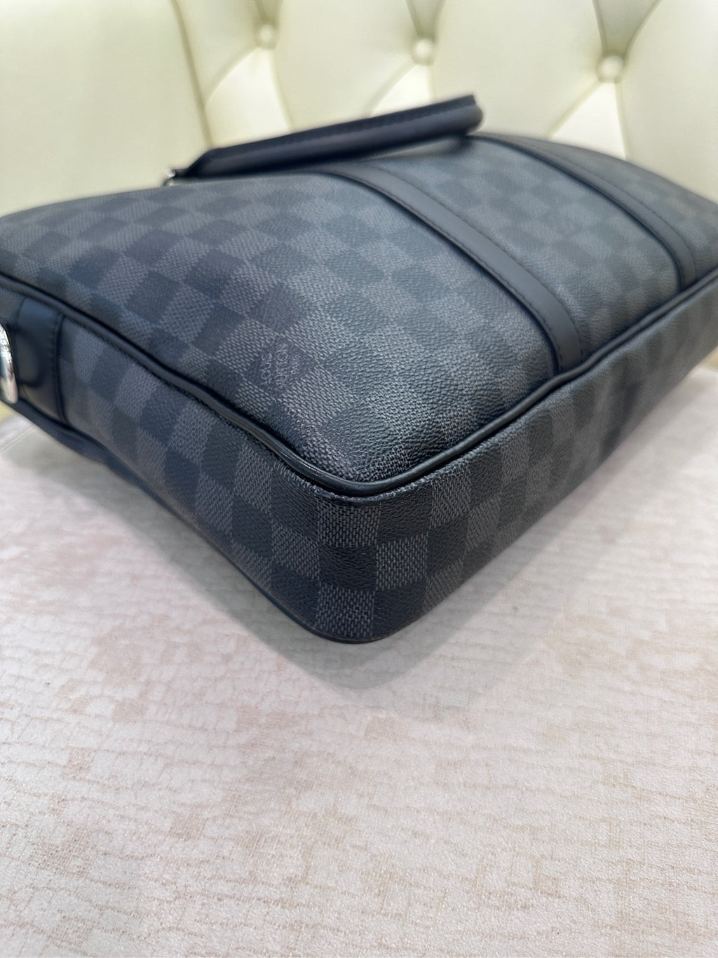 Louis Vuitton Black 41.0x 31.0x 7.0 cm N41125