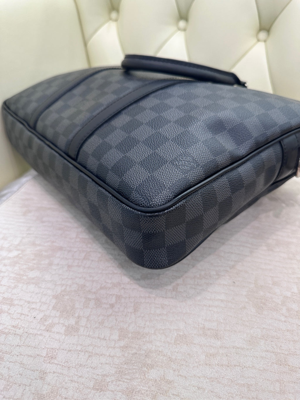 Louis Vuitton Black 41.0x 31.0x 7.0 cm N41125