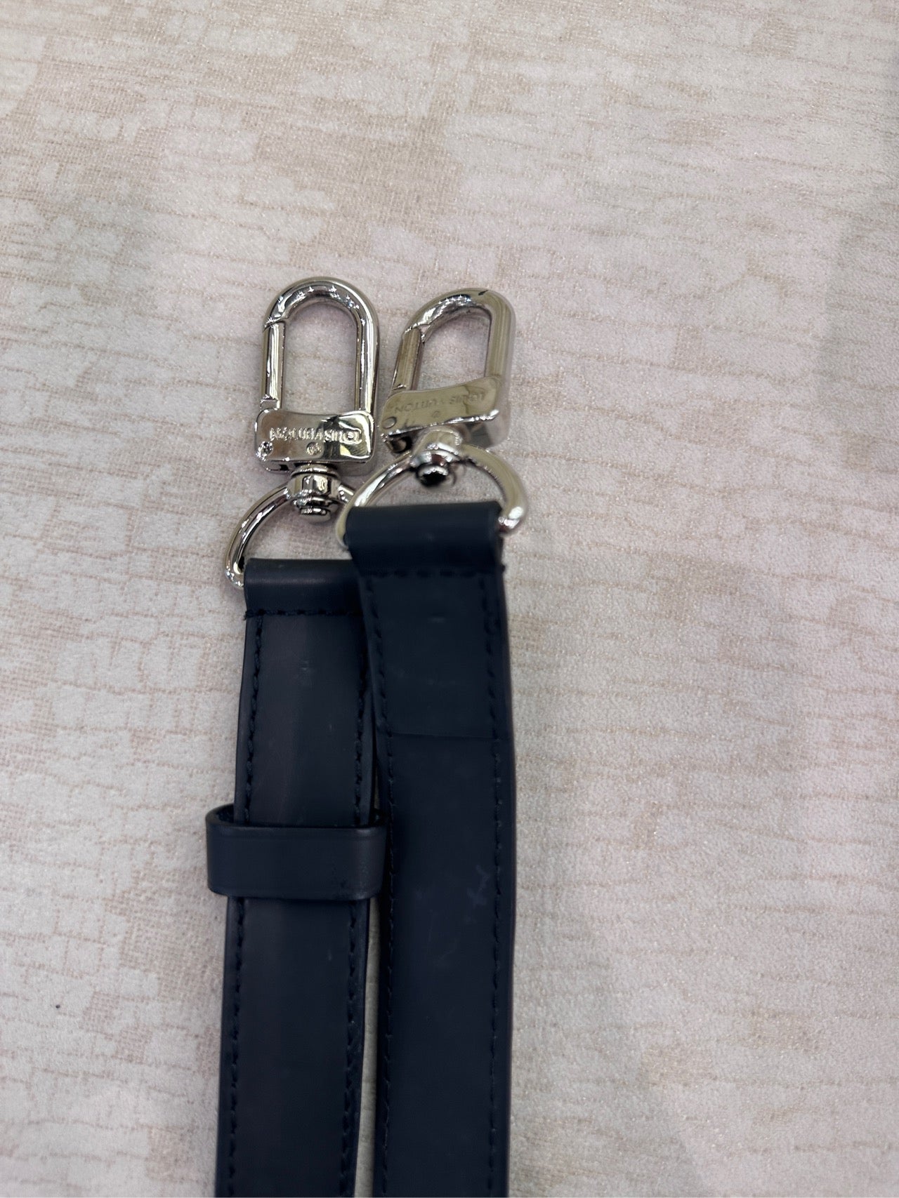 Louis Vuitton Black 41.0x 31.0x 7.0 cm N41125