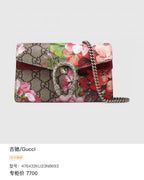 Gucci 476432KU23N8693