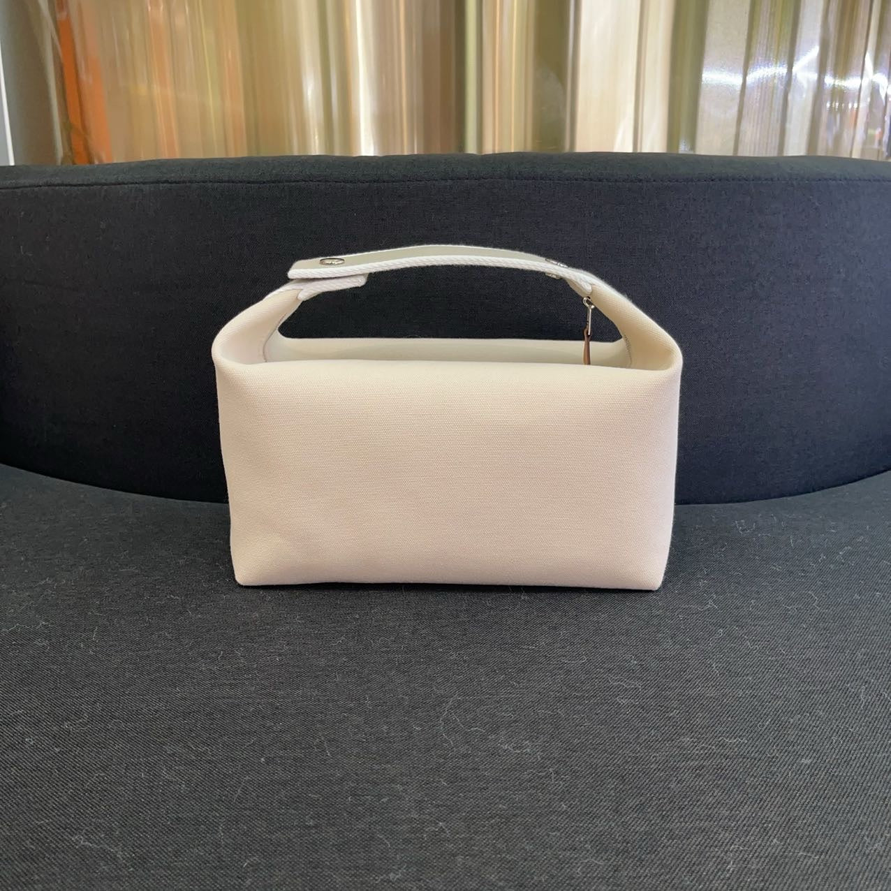 Hermes Canvas White