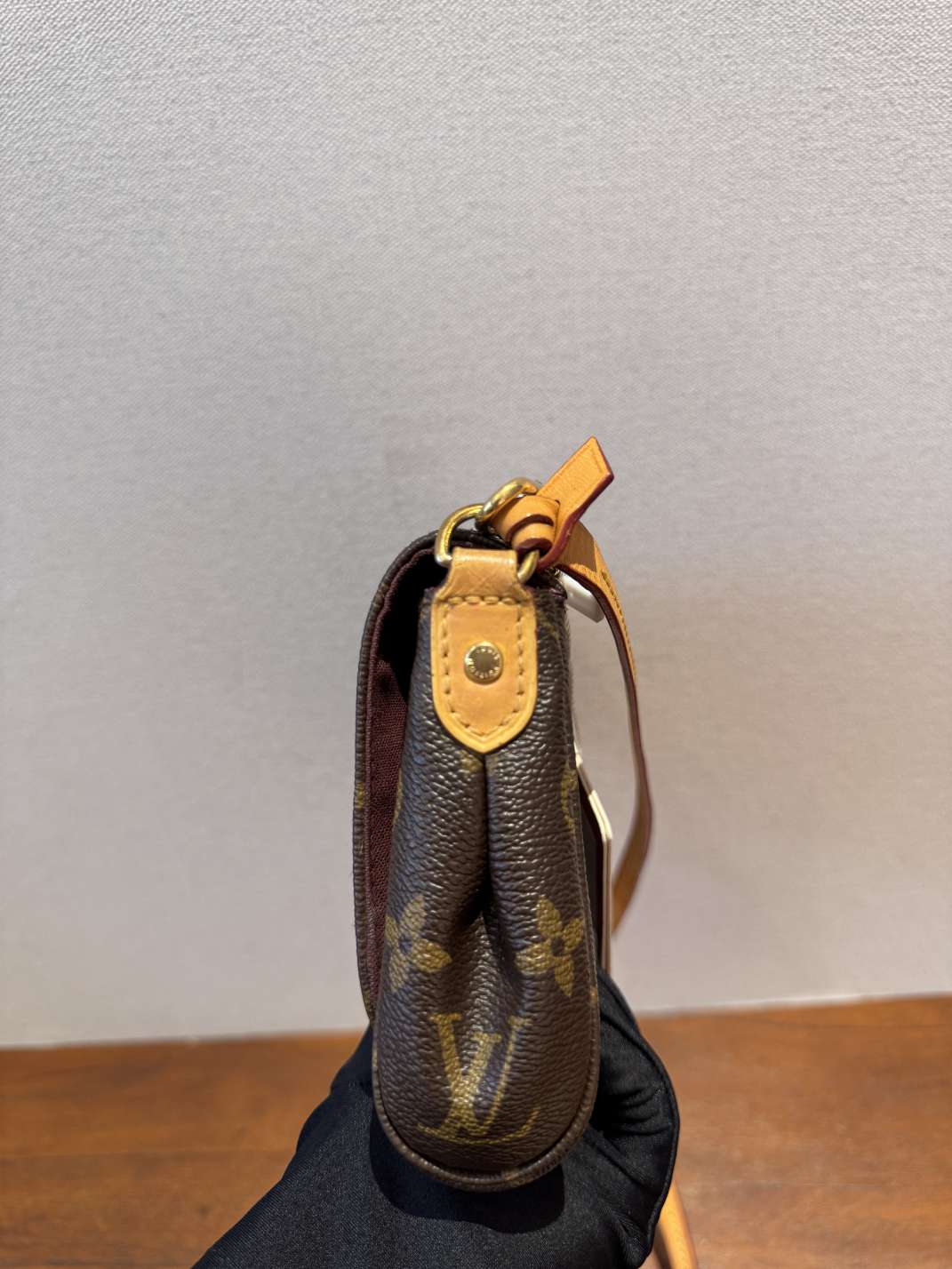 Louis Vuitton Favorite