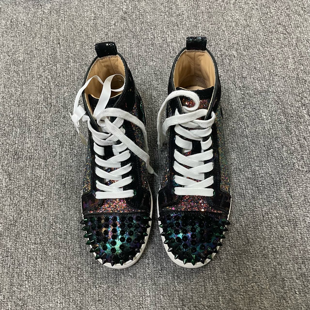 空白 Skate shoes