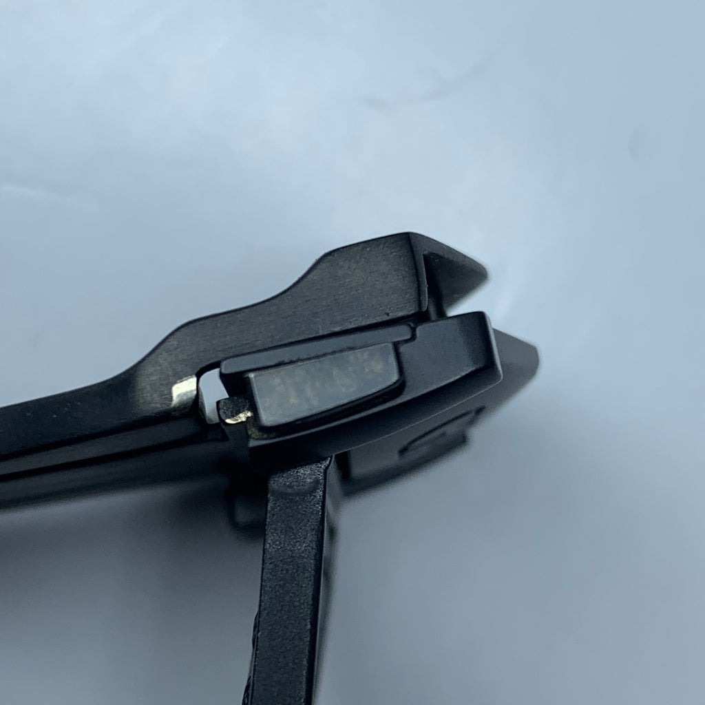 Girard-Perregaux Sea Hawk series 44 millimeters 49970-34-132-BB6A