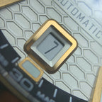 Girard-Perregaux Sea Hawk series 44 millimeters 49970-34-132-BB6A