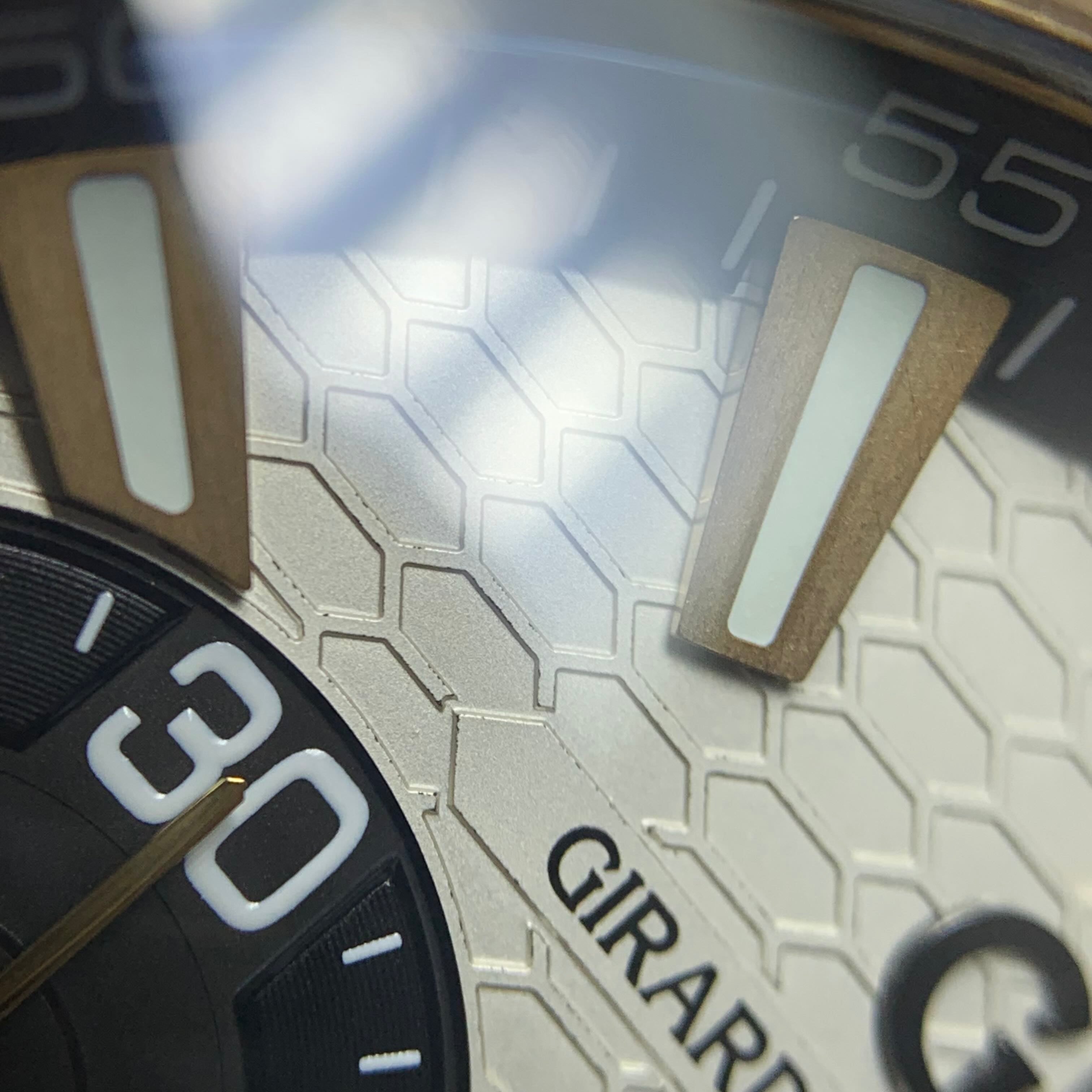 Girard-Perregaux Sea Hawk series 44 millimeters 49970-34-132-BB6A