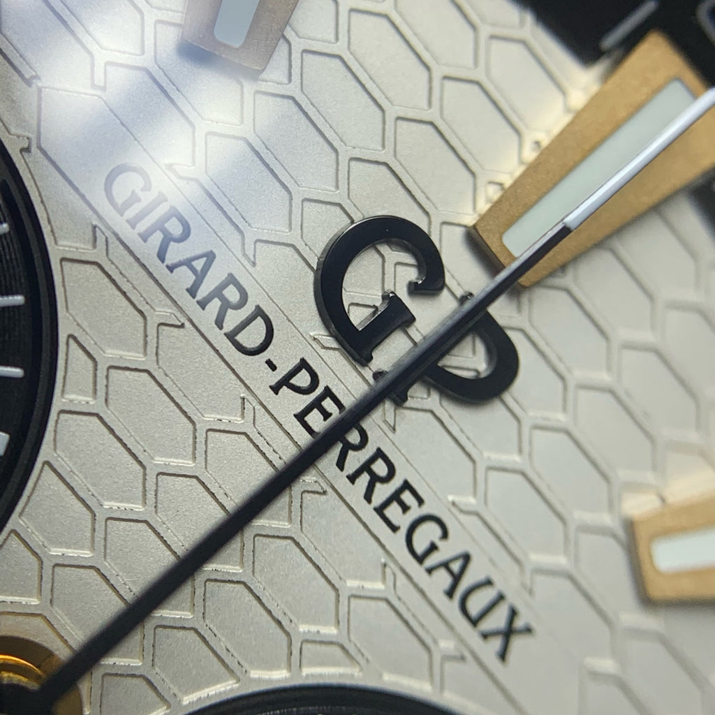 Girard-Perregaux Sea Hawk series 44 millimeters 49970-34-132-BB6A
