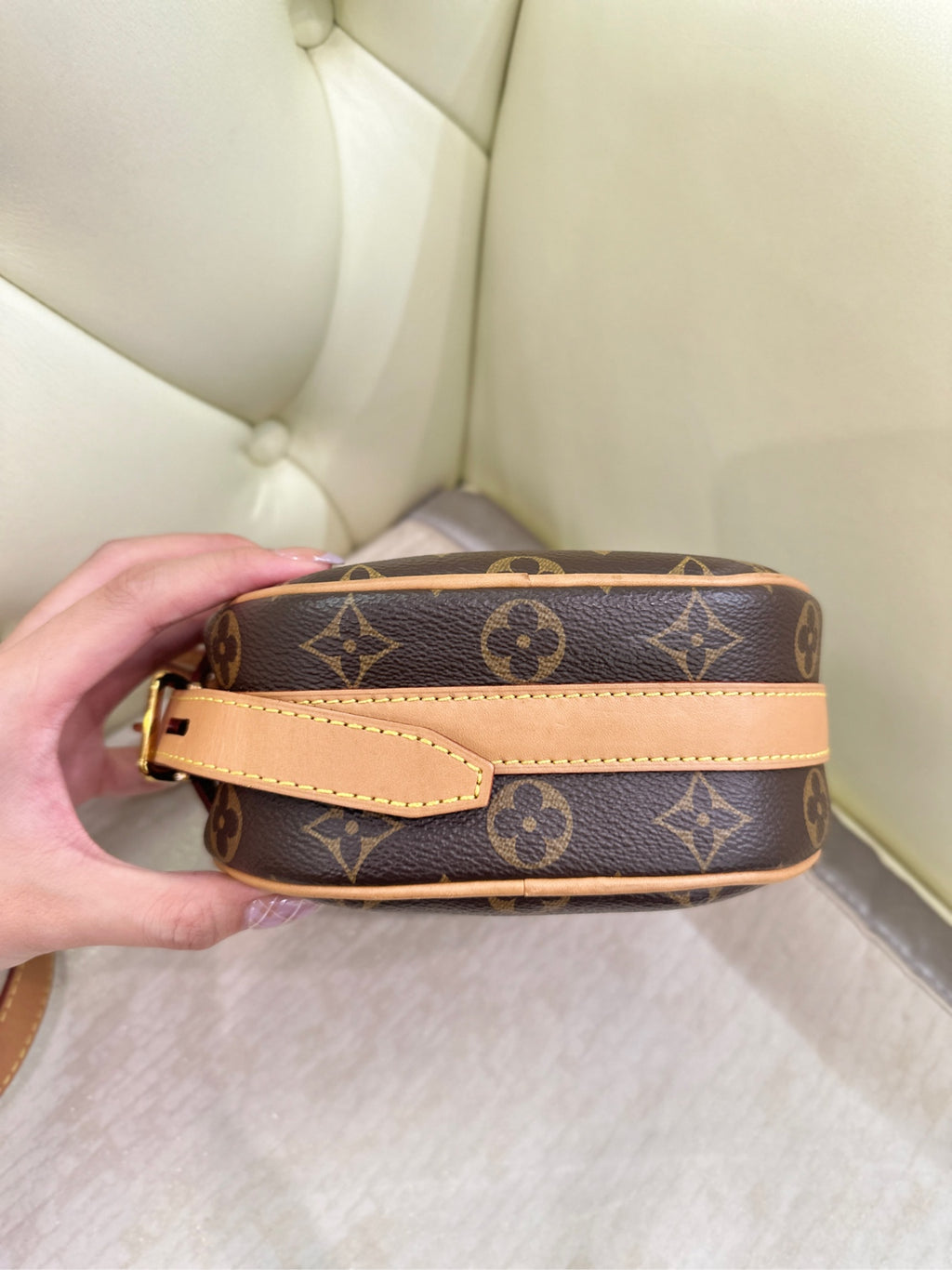 Louis Vuitton Boîte Chapeau Souple Crossbody 17 x 18 x 7 M45578