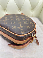 Louis Vuitton Boîte Chapeau Souple Crossbody 17 x 18 x 7 M45578