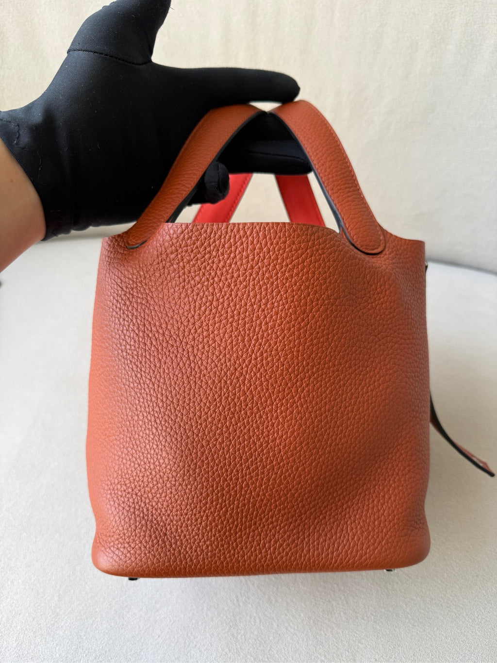 Hermes Red