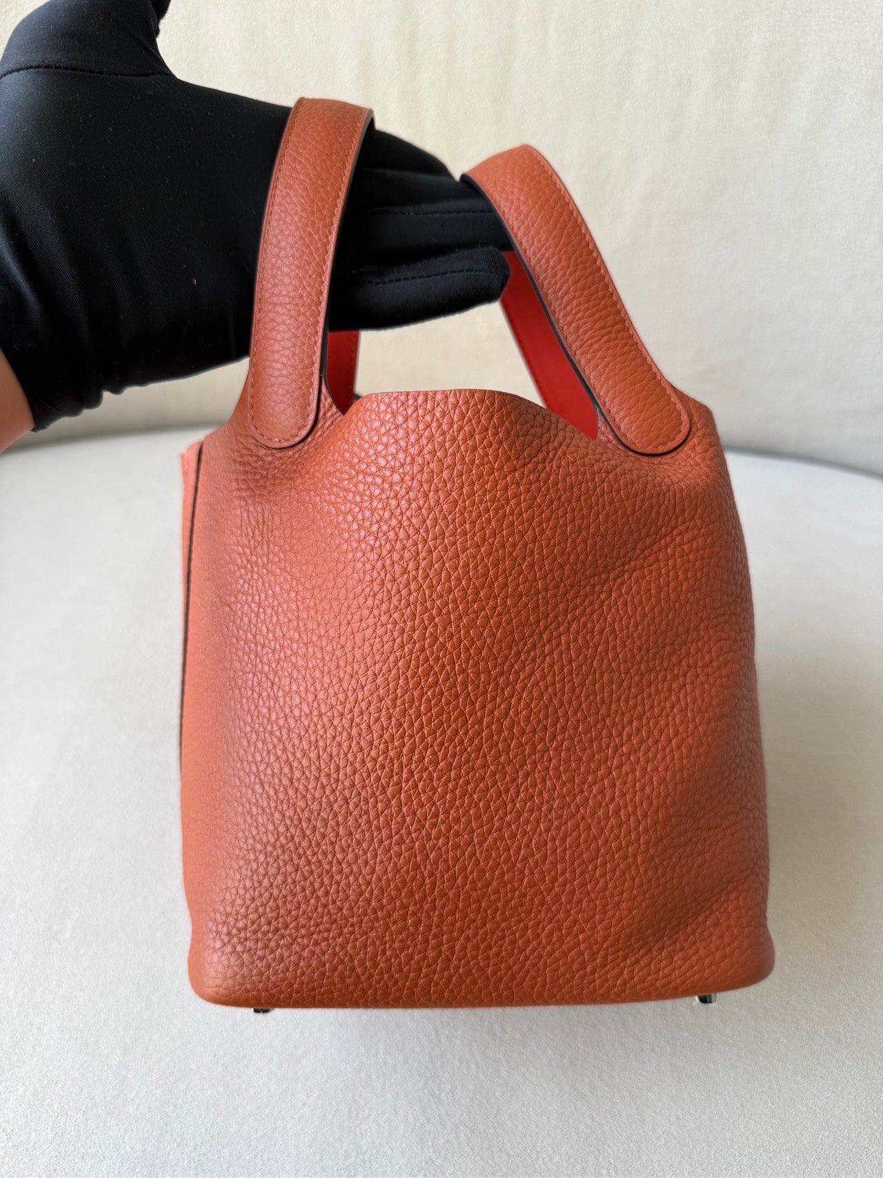 Hermes Red