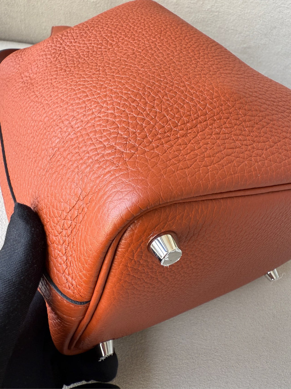 Hermes Red