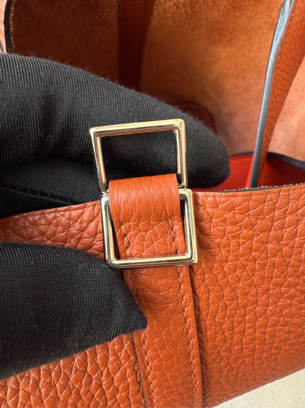 Hermes Red