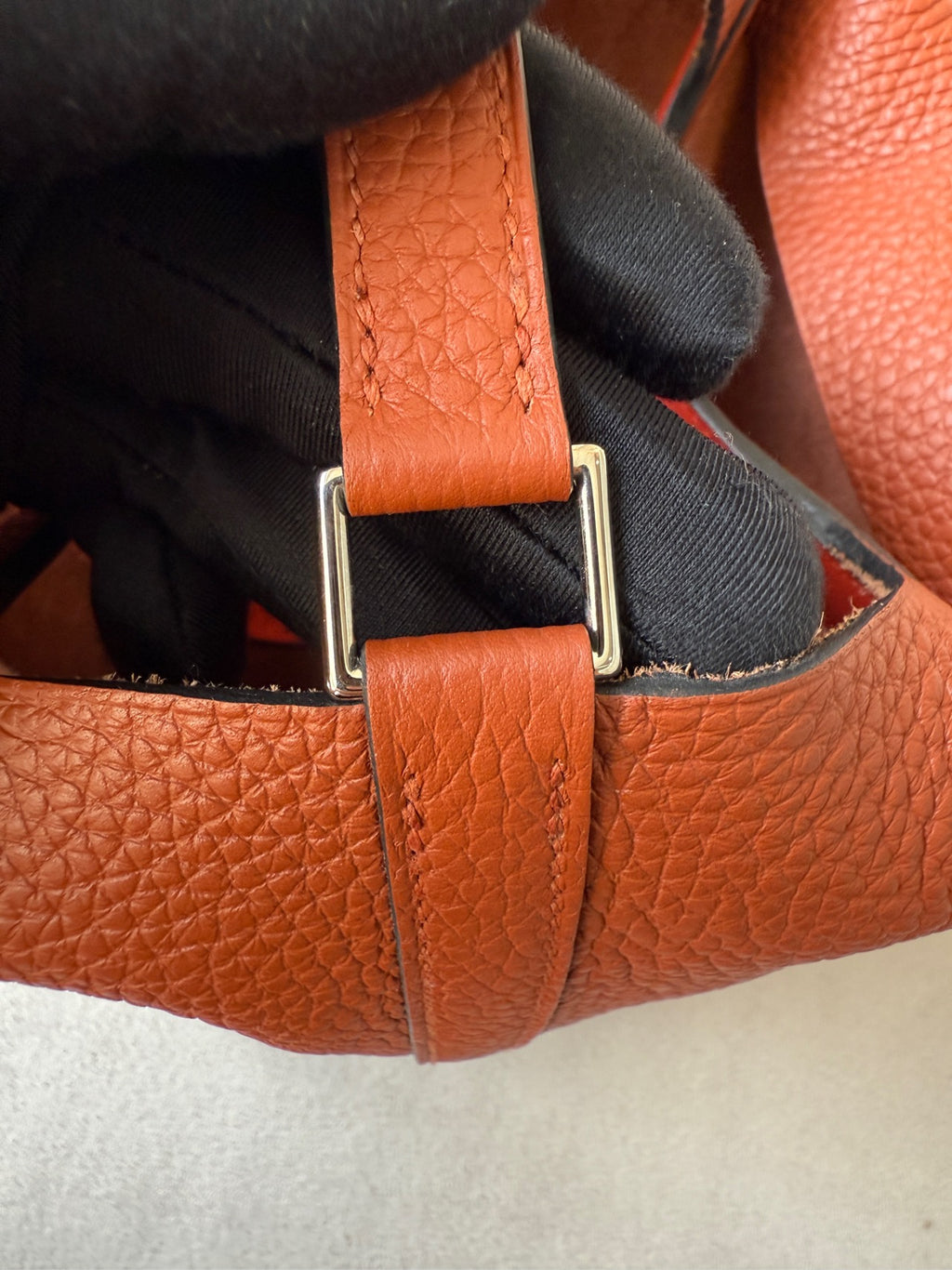 Hermes Red