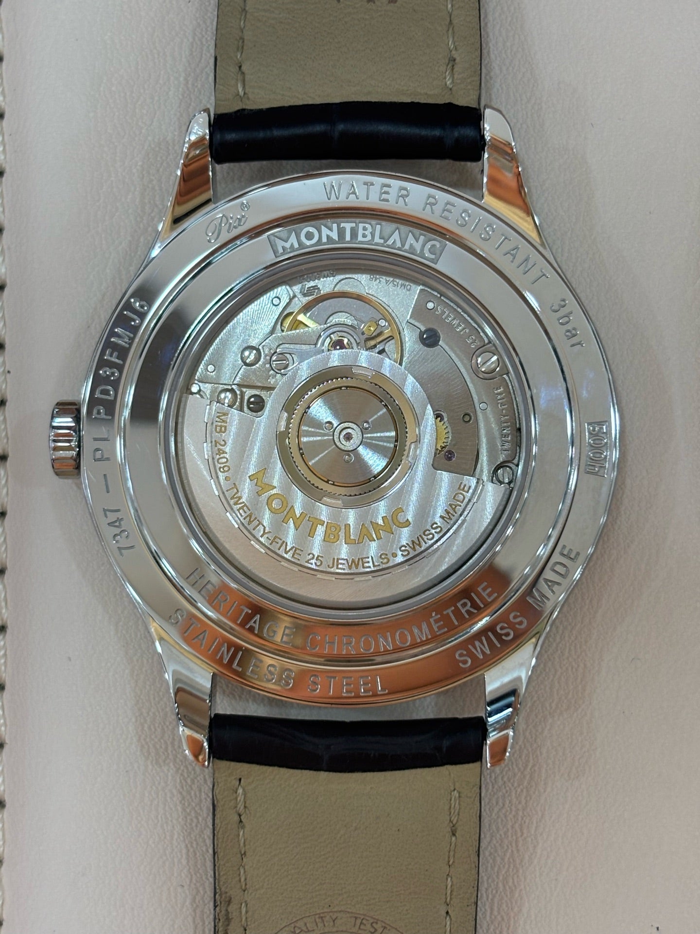 Montblanc Inheritance White Automatic (self-winding) watch 40 millimeters U0112533