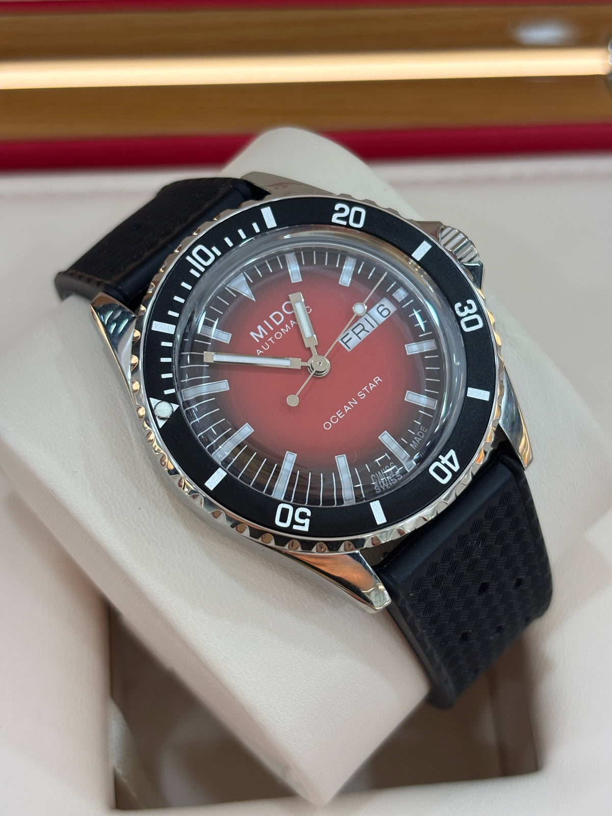 Mido Pioneer Red Automatic (self-winding) watch 40.5 millimeters M026.830.17.421.00