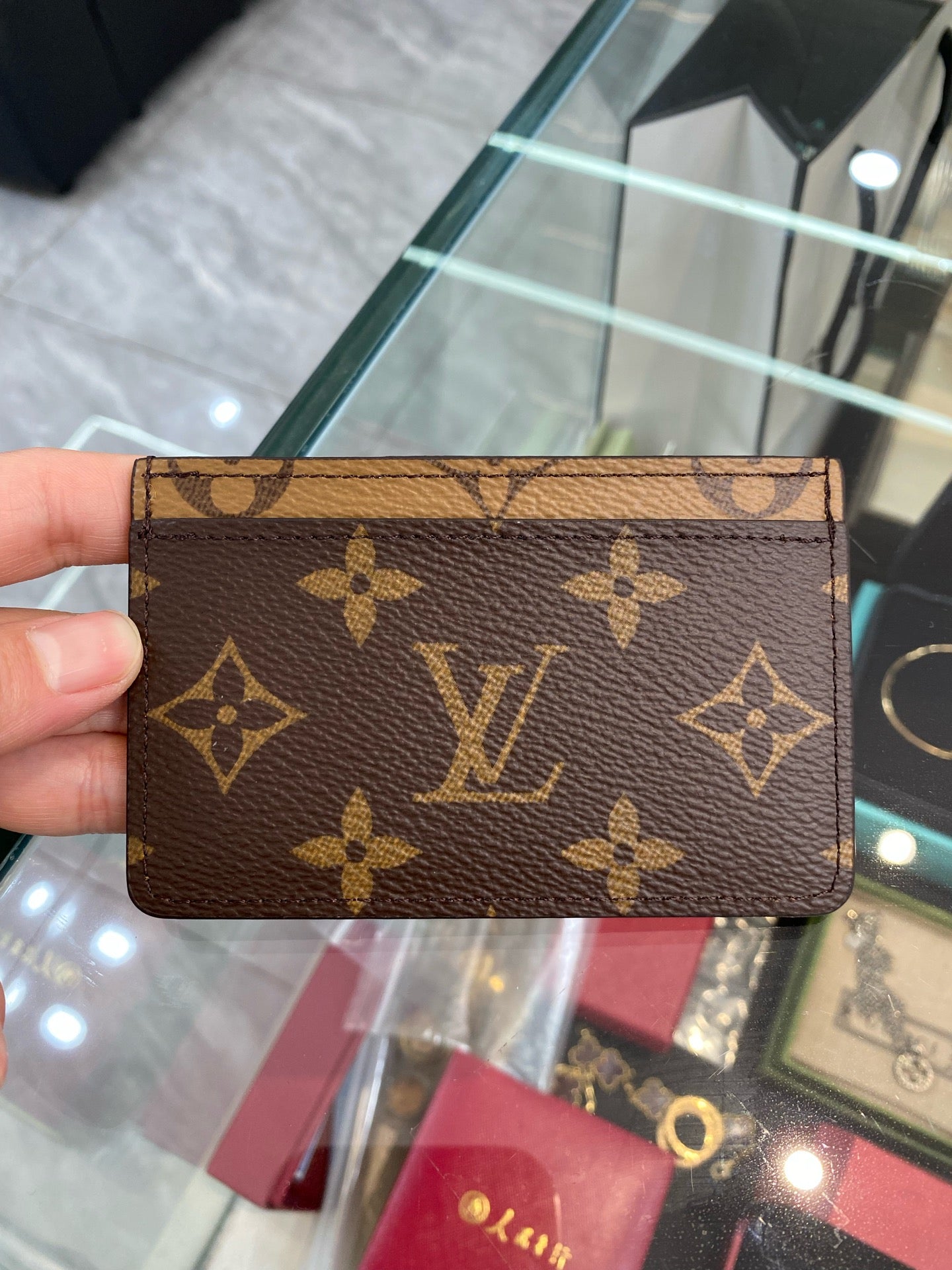 Louis Vuitton M69161