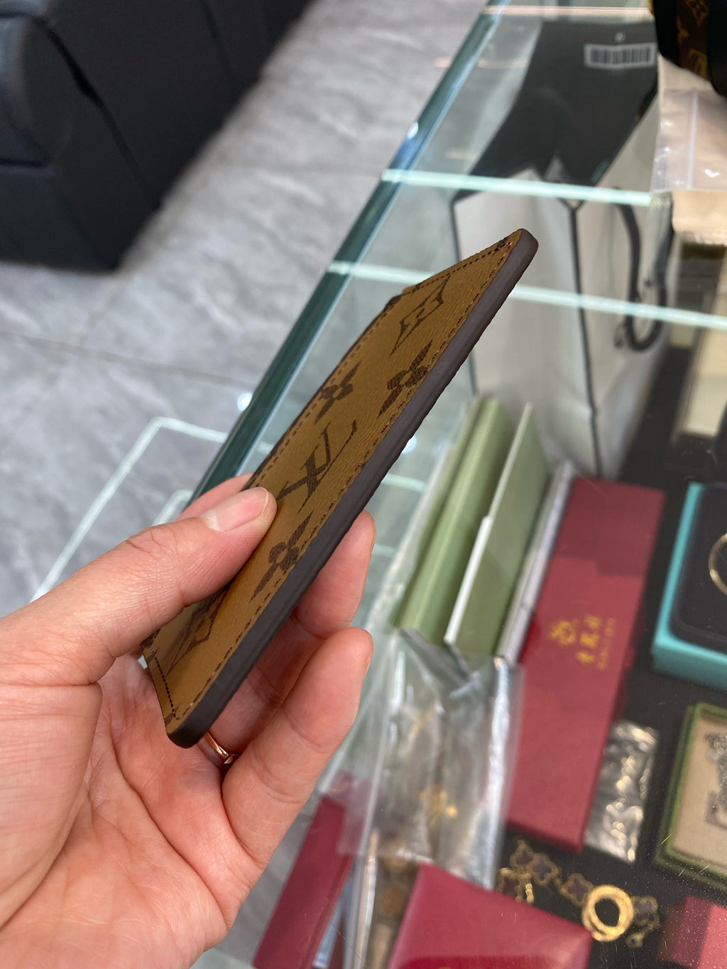 Louis Vuitton M69161
