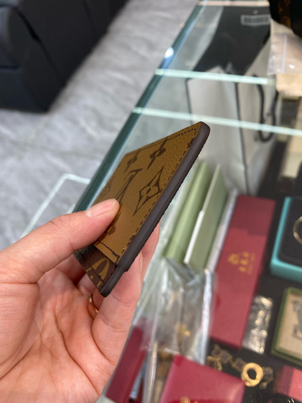 Louis Vuitton M69161