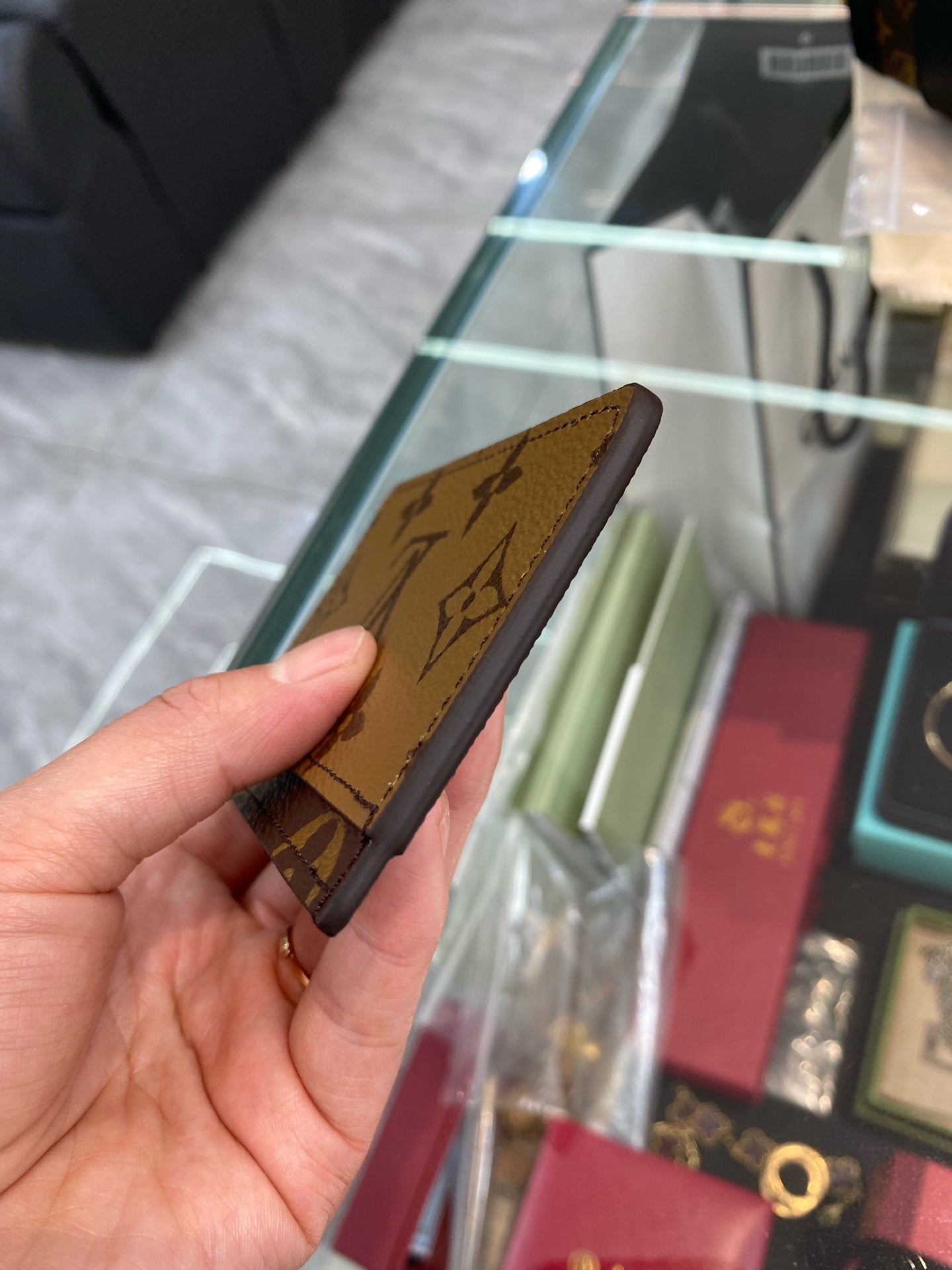 Louis Vuitton M69161