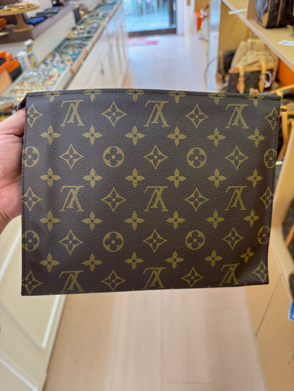 Louis Vuitton Poche Toilette Canvas 25 x 20 x 5.5 M46037
