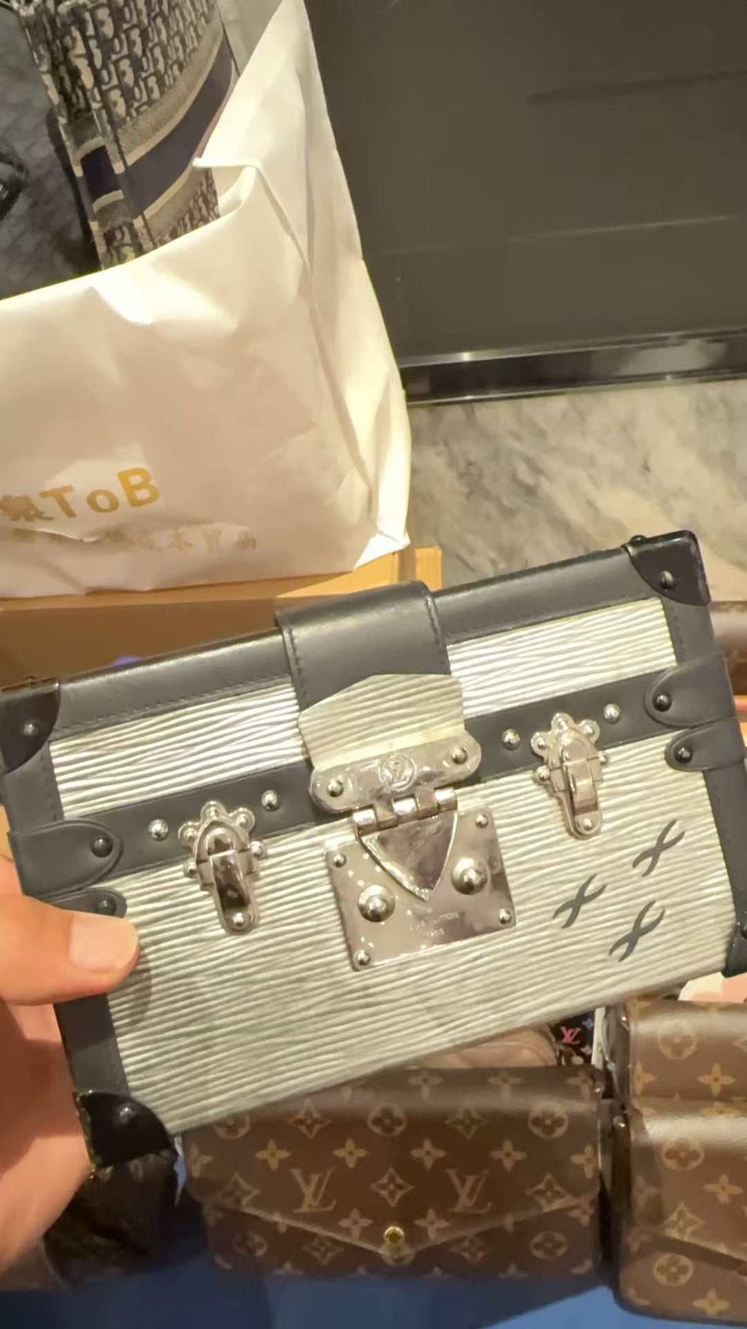 Louis Vuitton M55309