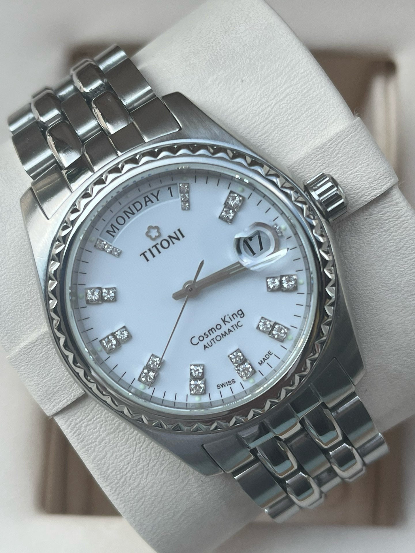 Rolex White Automatic (self-winding) watch