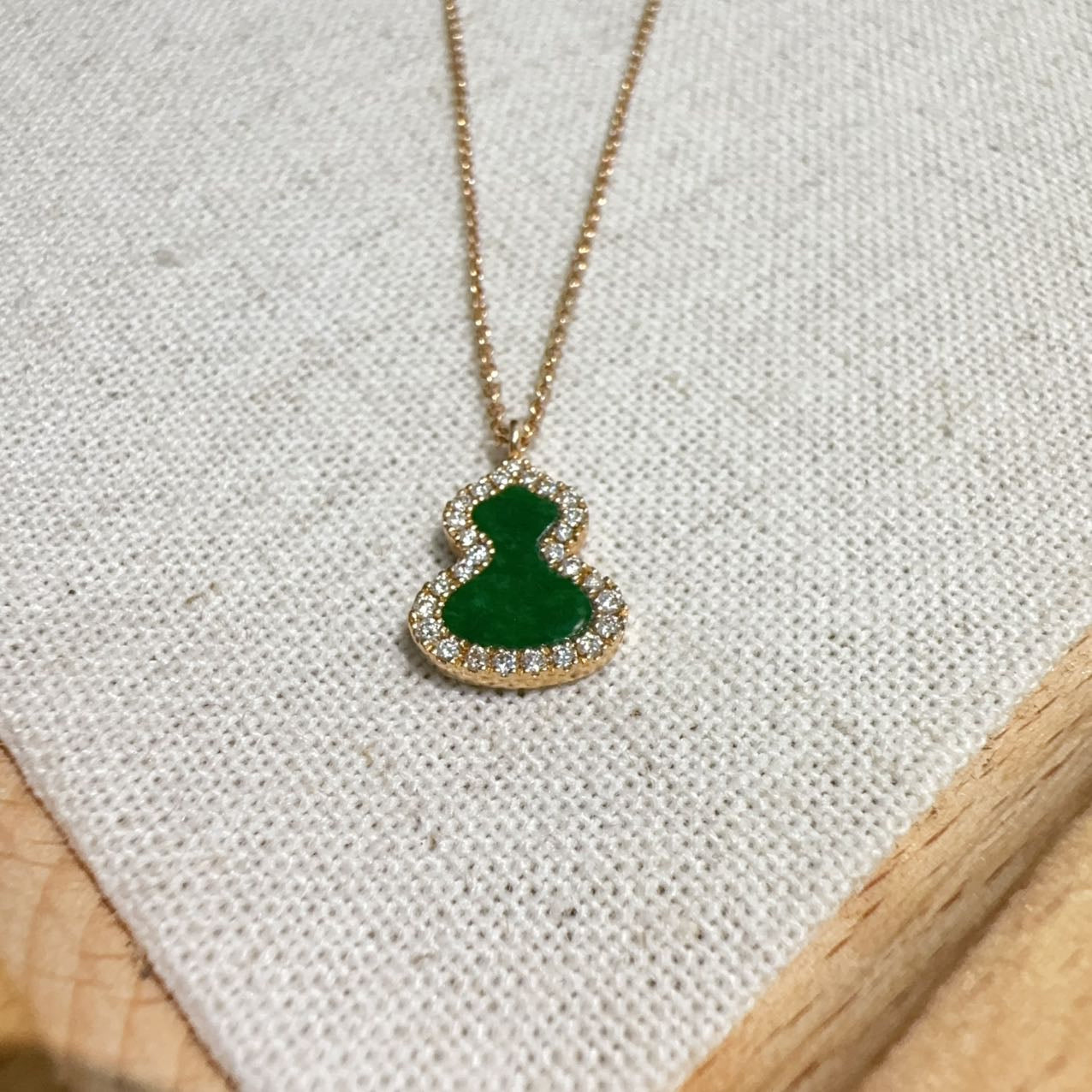 Qeelin Rose gold Pendant