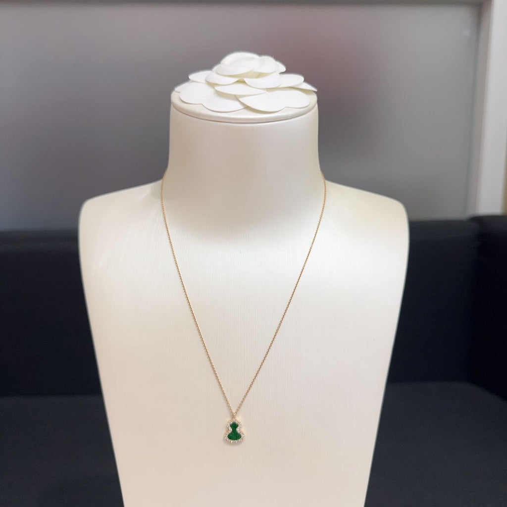 Qeelin Rose gold Pendant