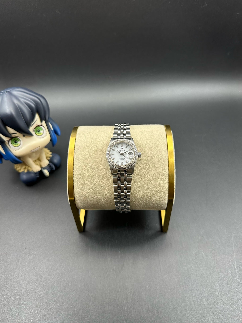 梅花 White Automatic (self-winding) watch