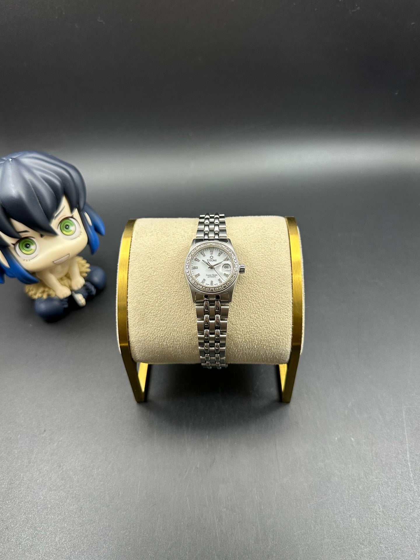 梅花 White Automatic (self-winding) watch