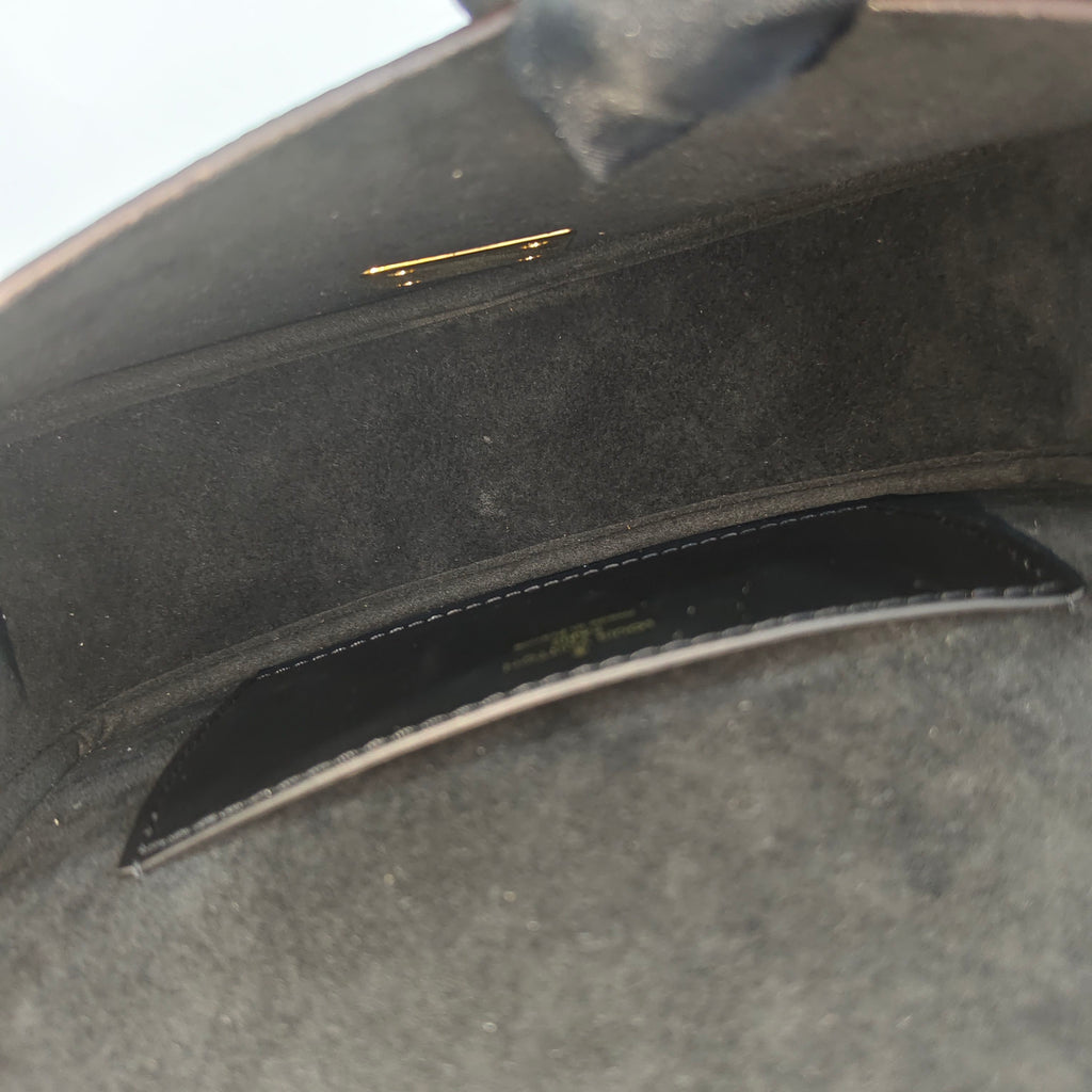 Louis Vuitton Messenger Bag