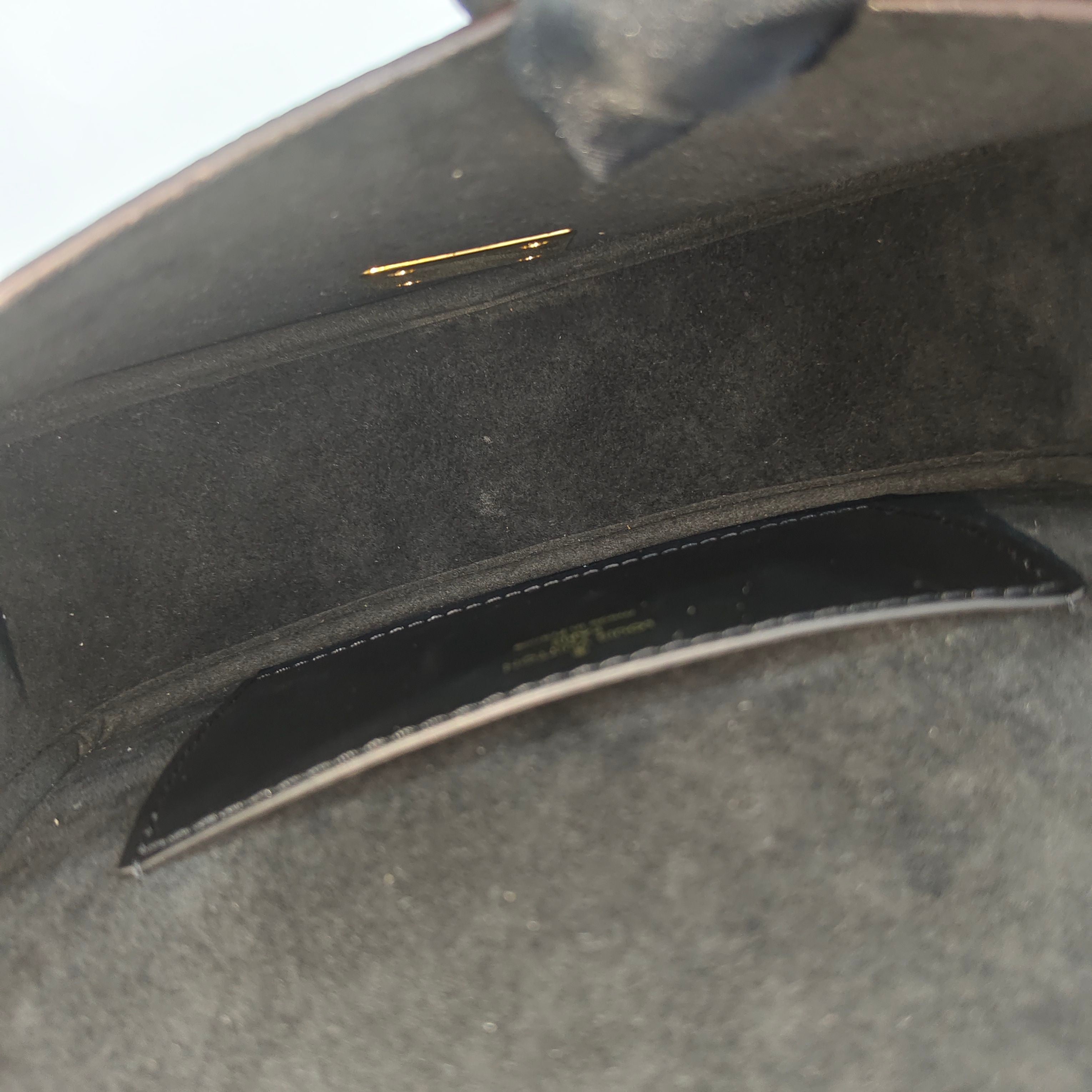 Louis Vuitton Messenger Bag