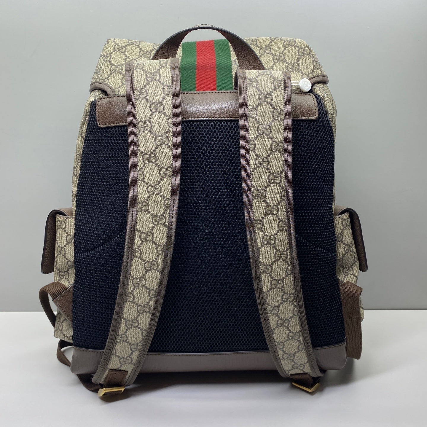 Gucci Backpack 598140HUHAT8564