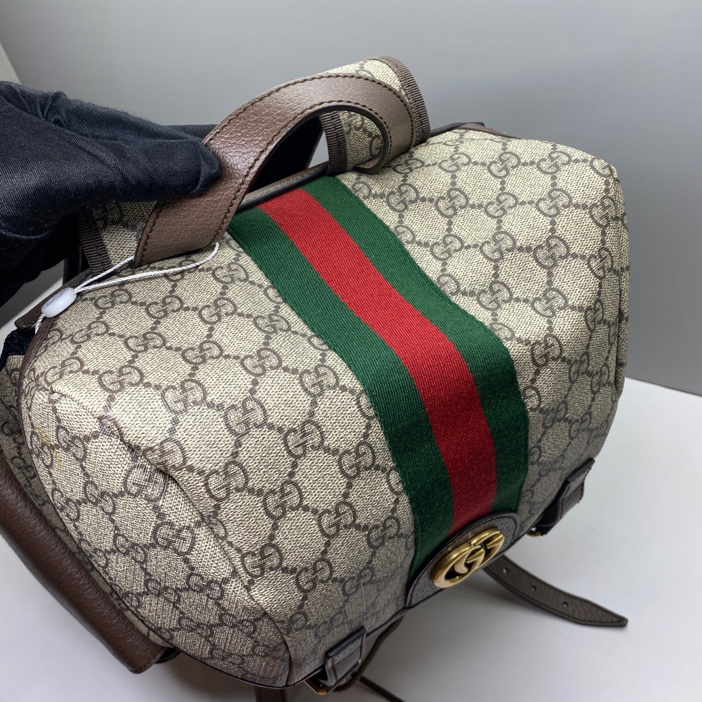 Gucci Backpack 598140HUHAT8564