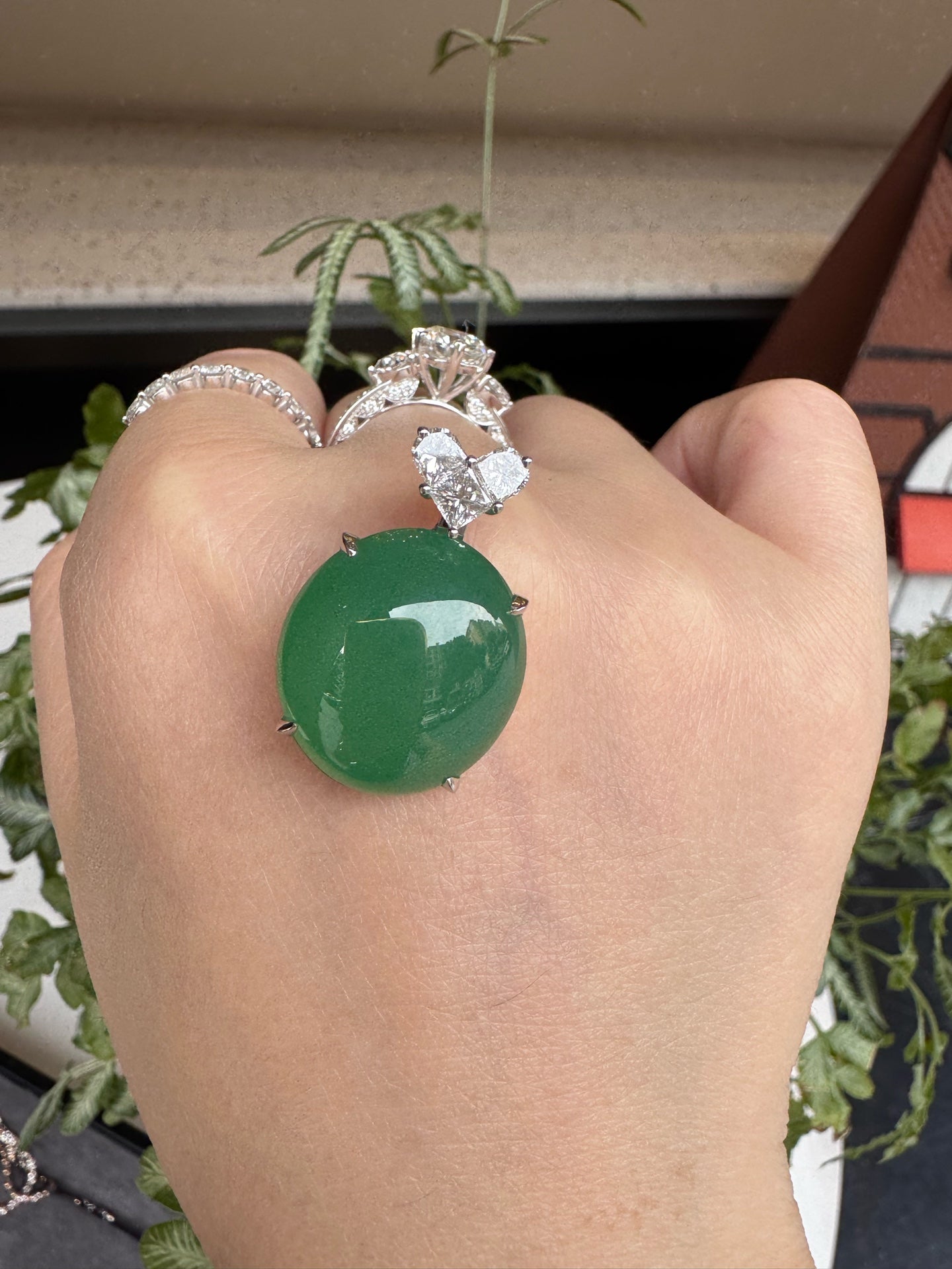 空白 Pendant
