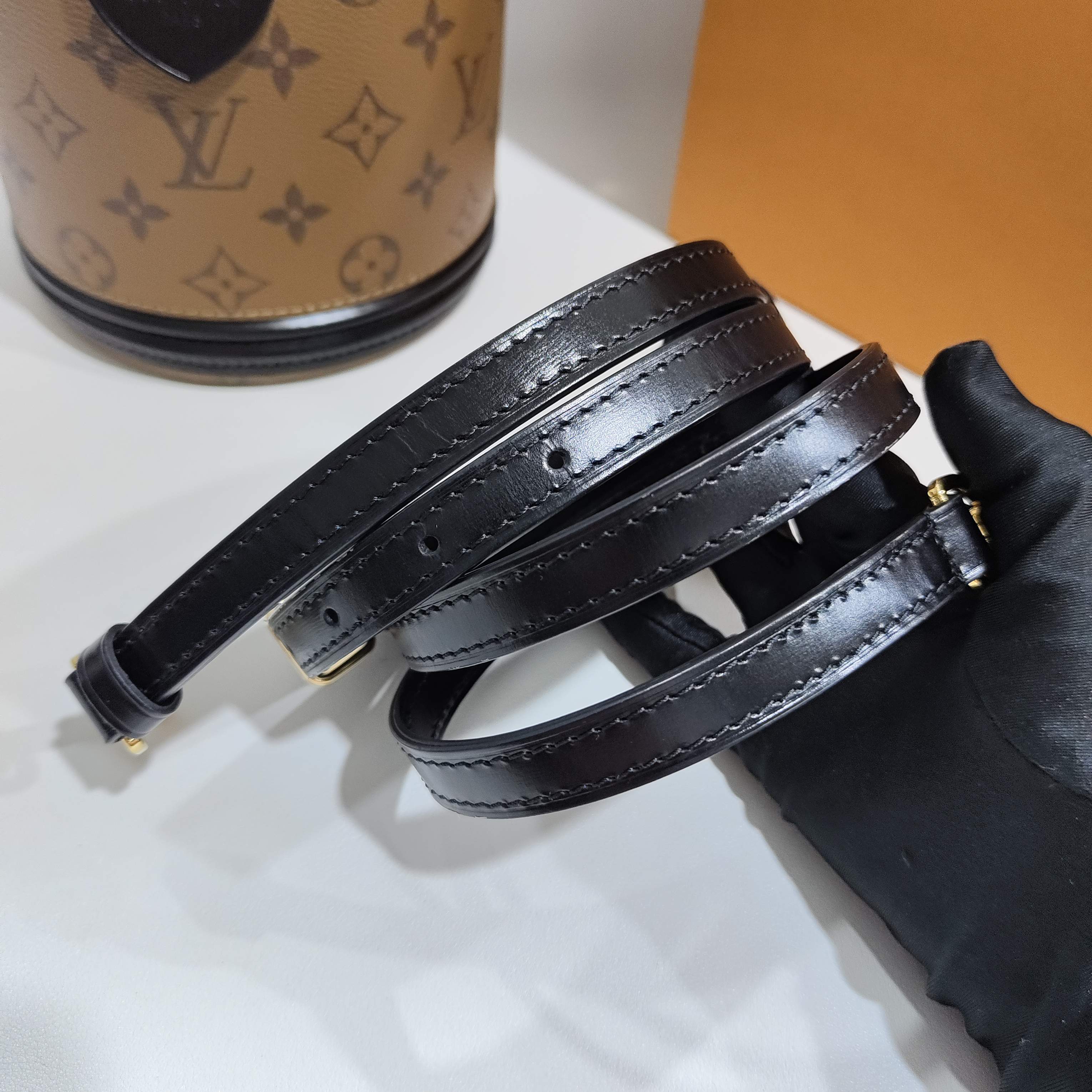 Louis Vuitton Shoulder Bag