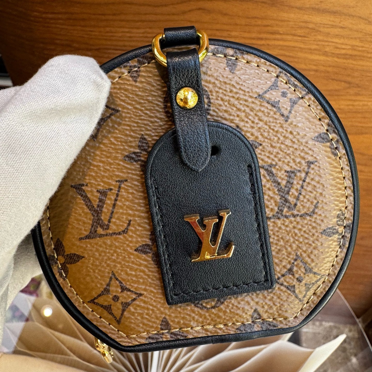 Louis Vuitton M68577