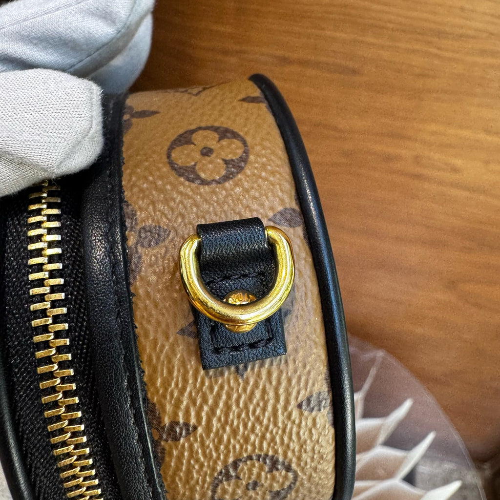 Louis Vuitton M68577