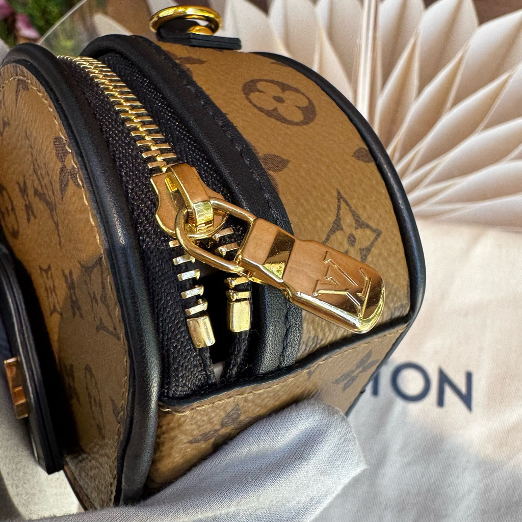 Louis Vuitton M68577