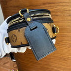 Louis Vuitton M68577