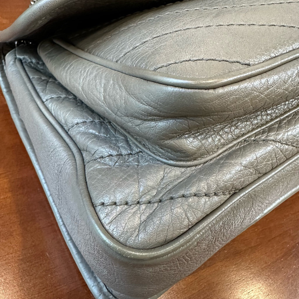 Saint laurent NIKI series handbags Leather Gray 4988940EN041202