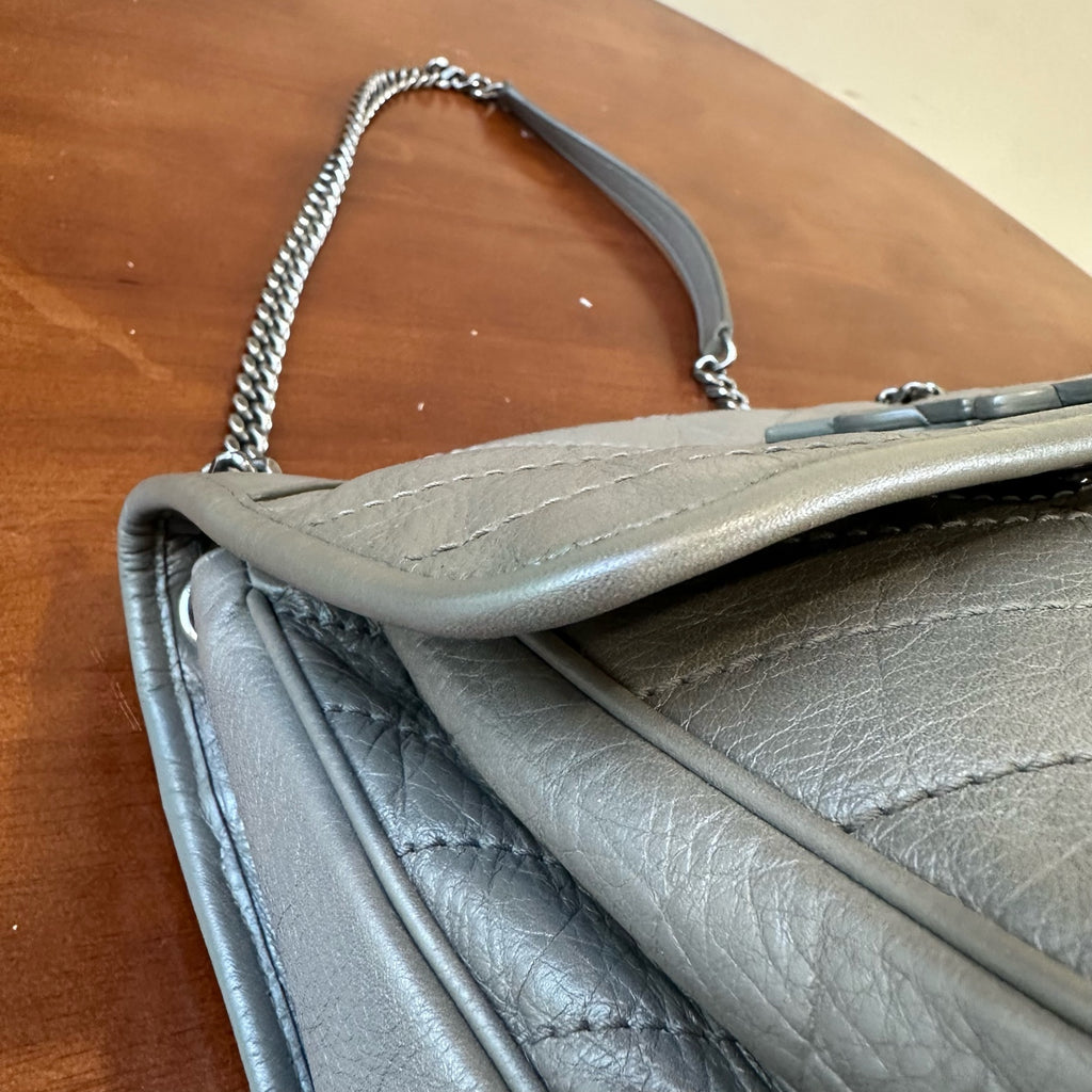 Saint laurent NIKI series handbags Leather Gray 4988940EN041202