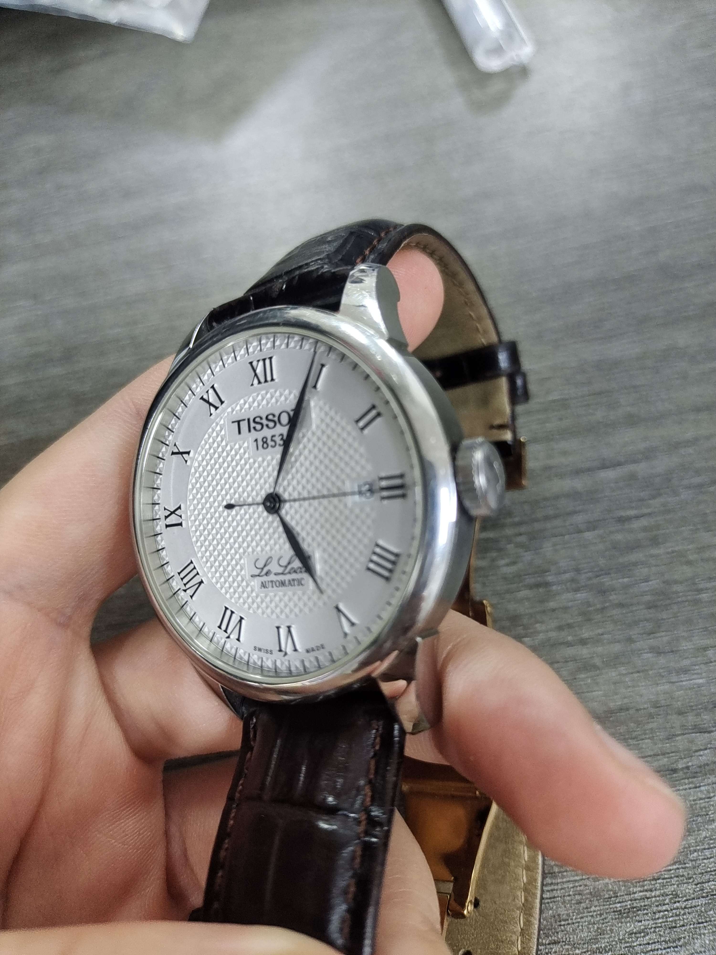 Tissot Classic Automatic (self-winding) watch 39.3 millimeters T41.1.423.33