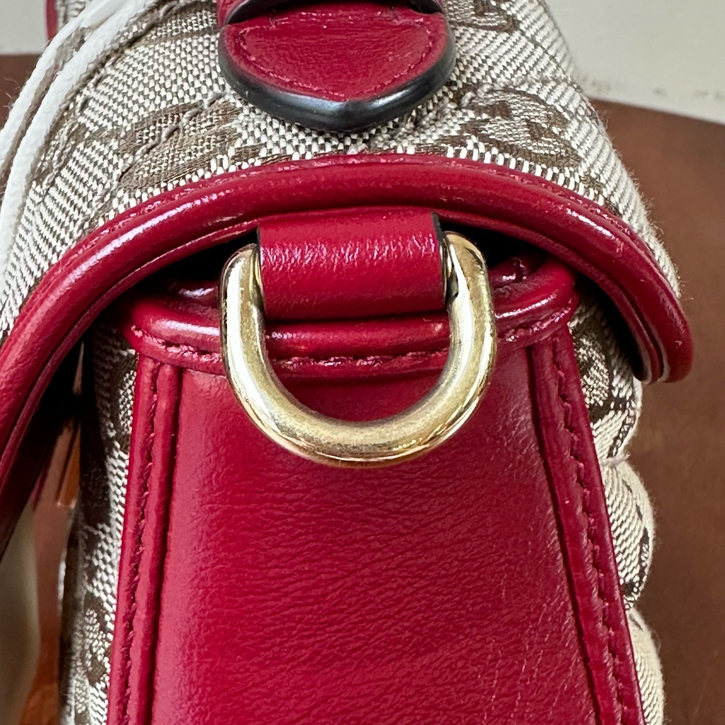 Gucci Canvas Red 583571-2UZCN-5279