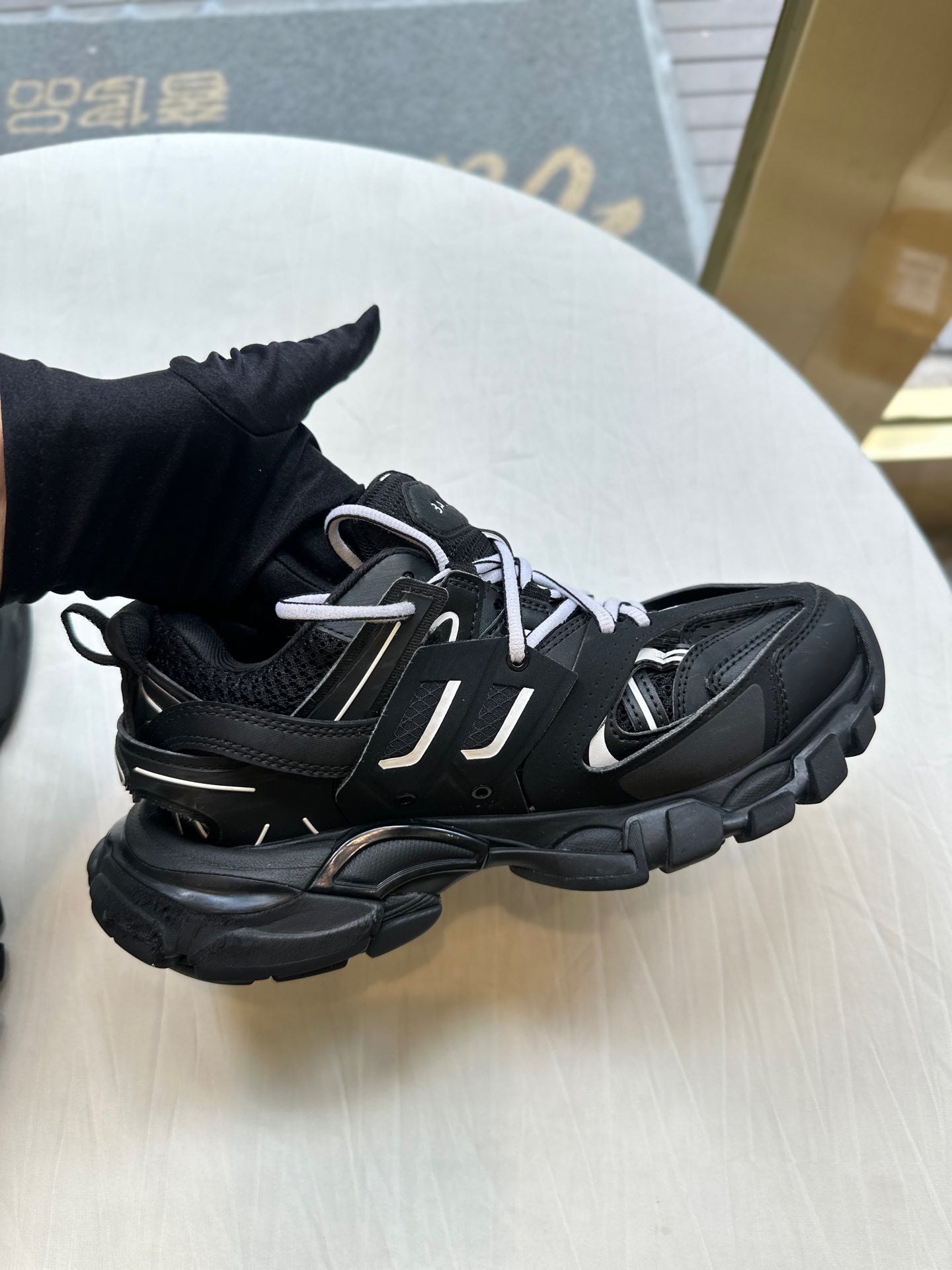 Balenciaga Black 542023-W3AC1-1090