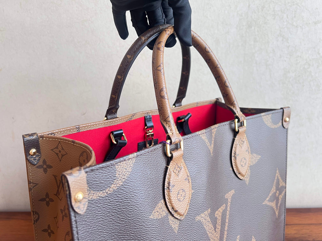 Louis Vuitton ONTHEGO Medium-Sized Handbag Canvas M45321