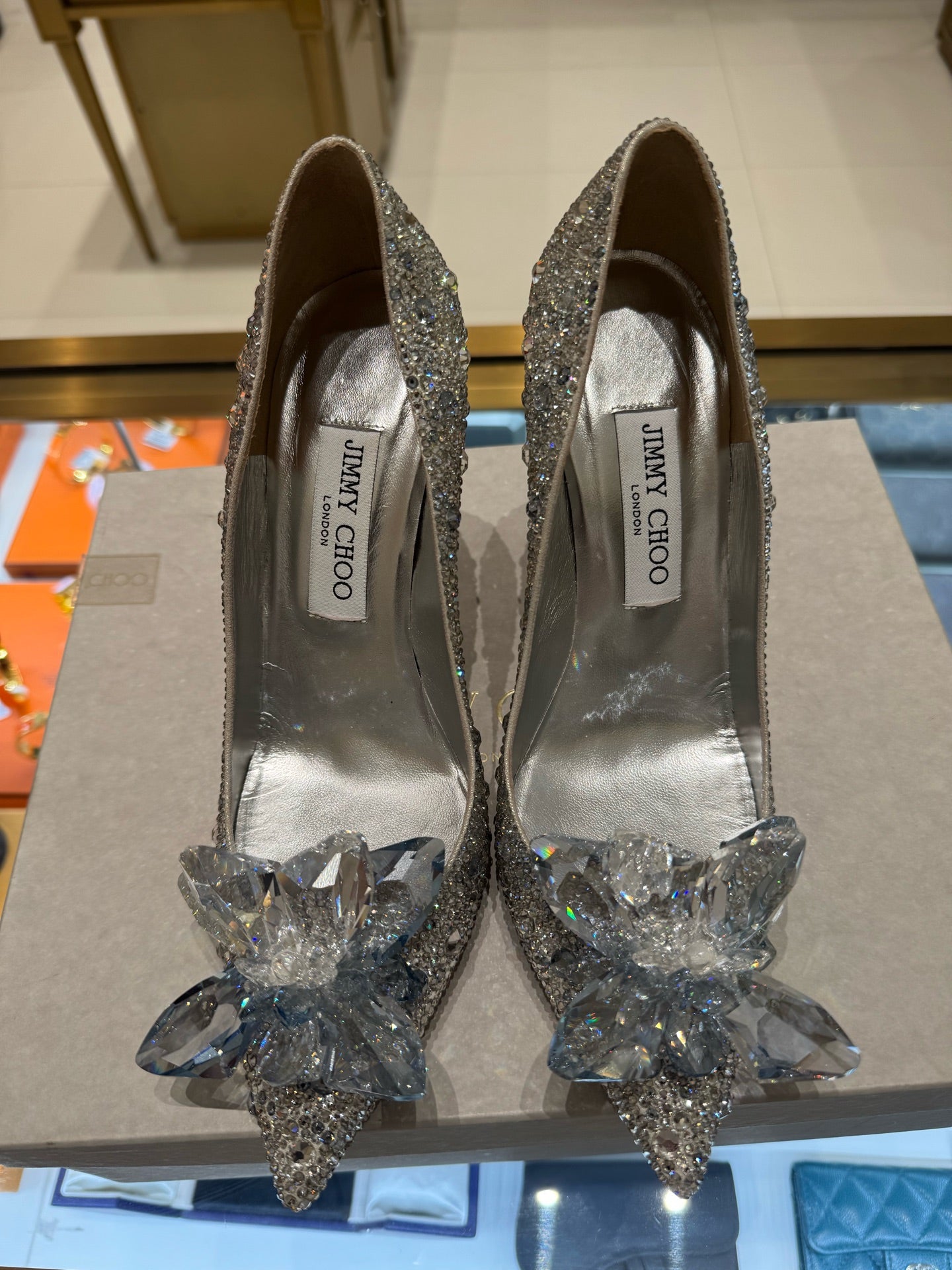 空白 High heels