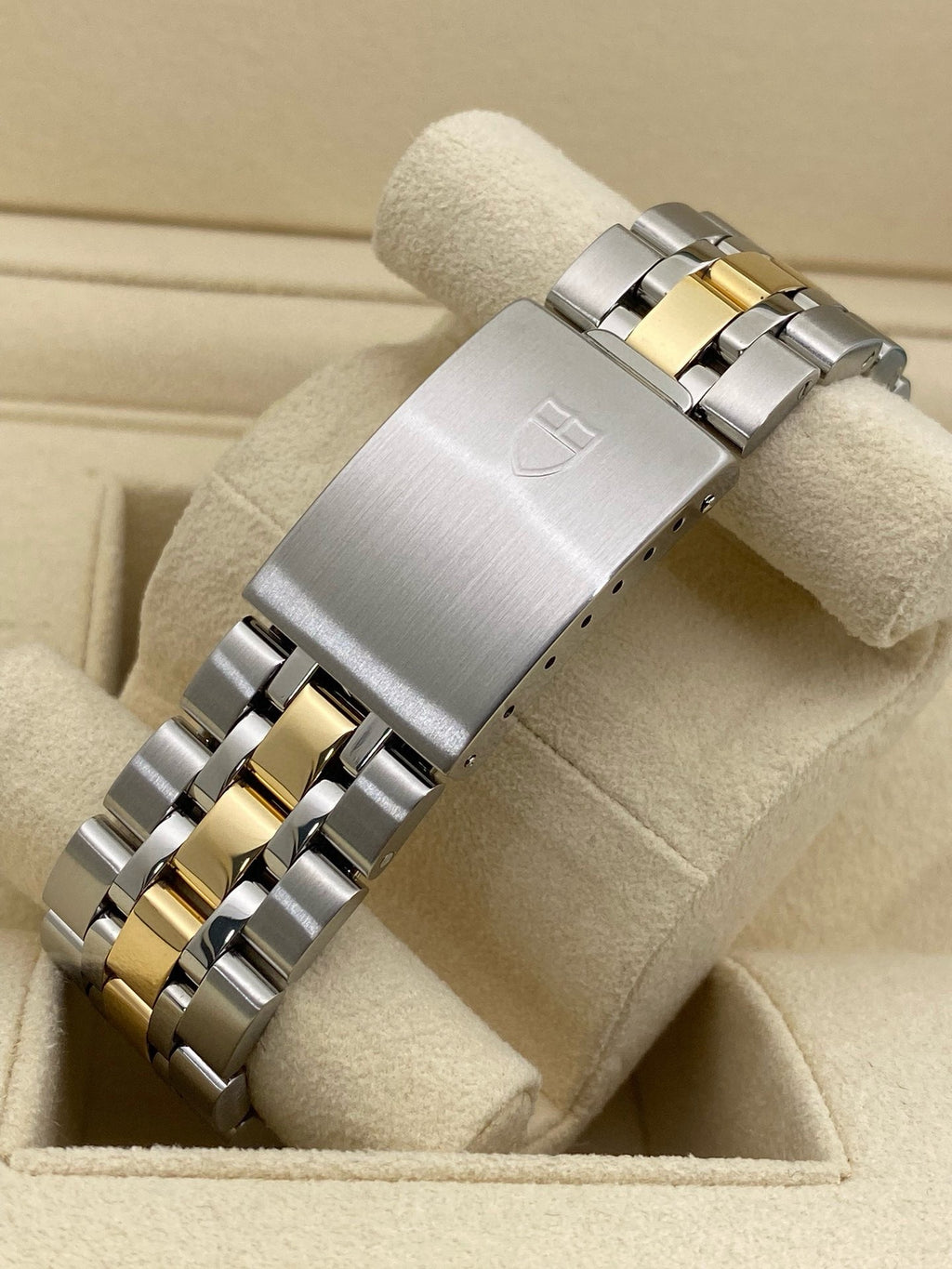 Tudor Classic Gray Automatic (self-winding) watch 41 millimeters M23013-0016