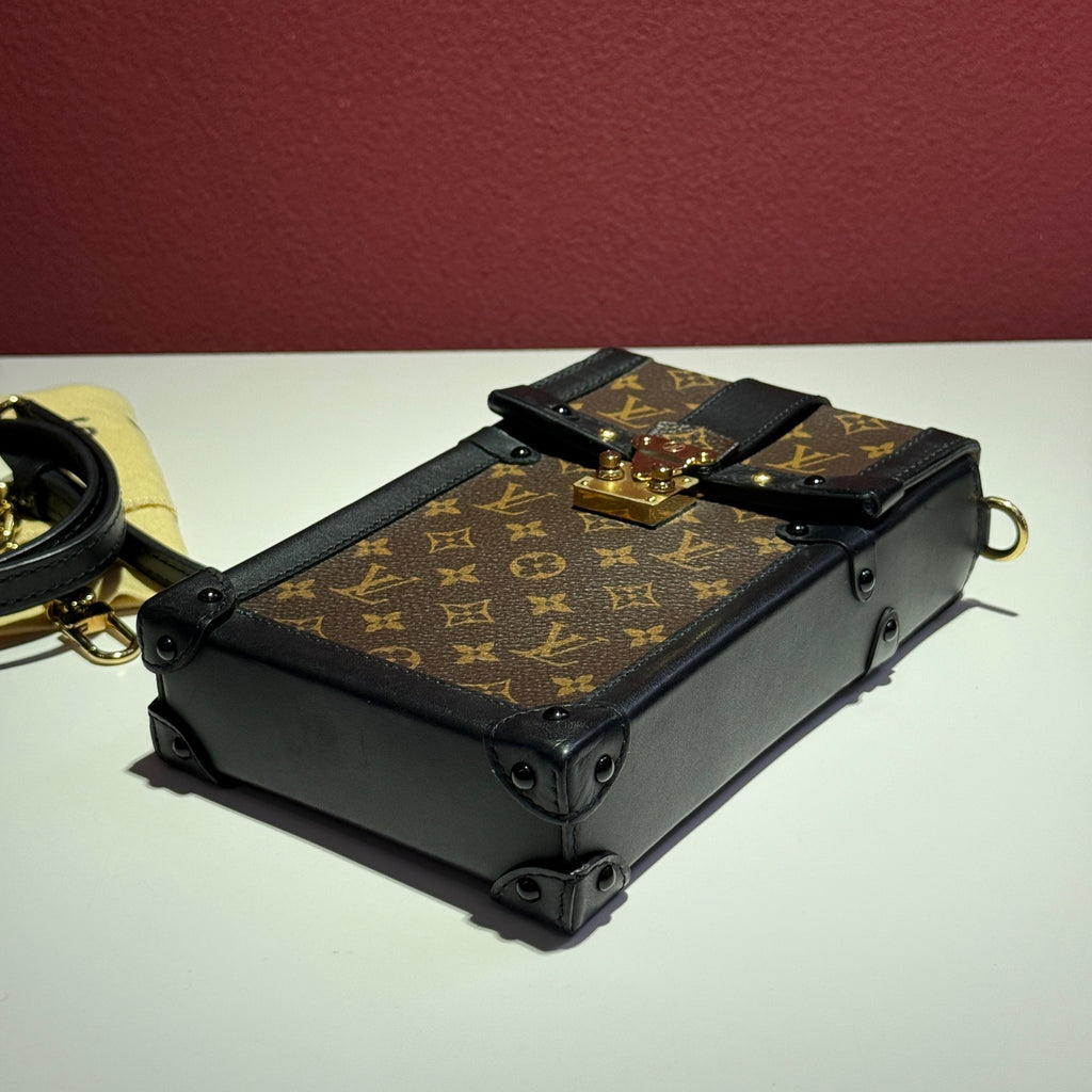Louis Vuitton 11.0x 17.5x 3.5 cm M63913